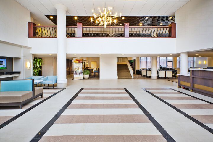 Holiday Inn Washington-Dulles International Airport by IHG