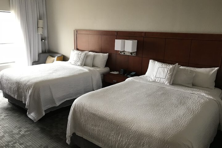 Room 11 of 28