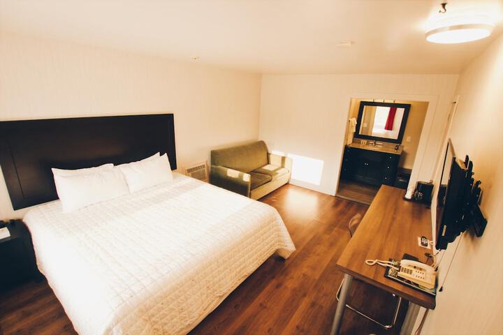 Room 19 of 34