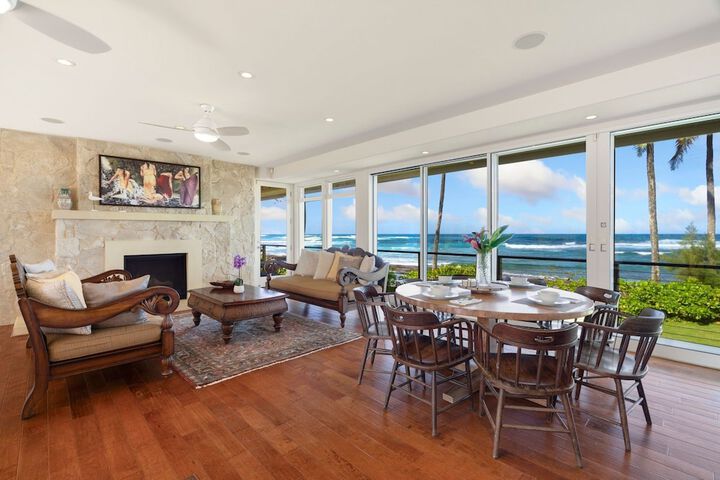 King Hale 4 Bedroom Home by RedAwning