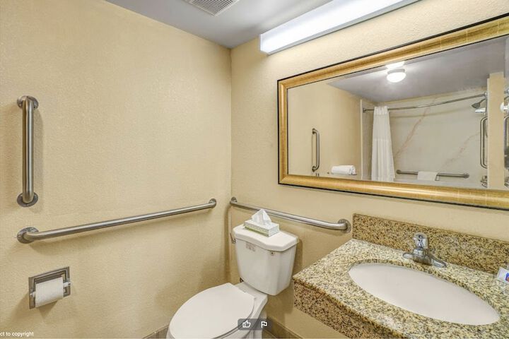 Room 7 of 15