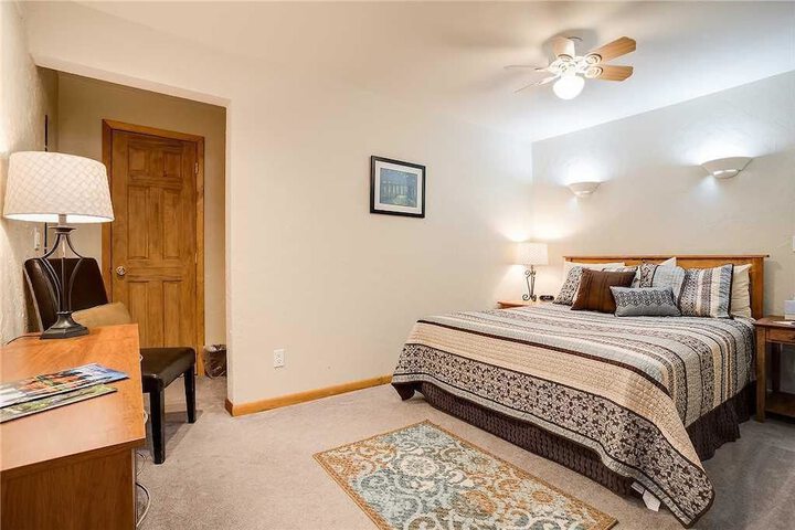 Room 45 of 121