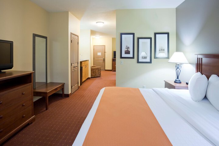 Room 98 of 126
