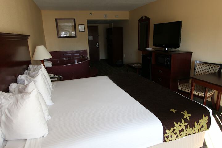 Room 12 of 30