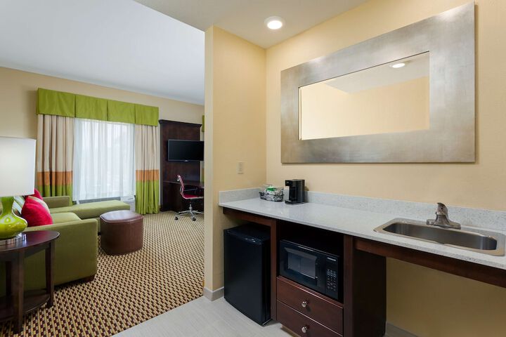 Room 13 of 23