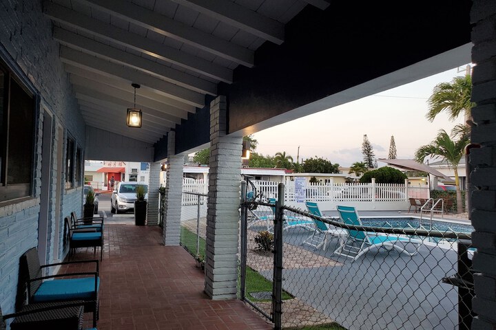 Terrace/Patio 16 of 16