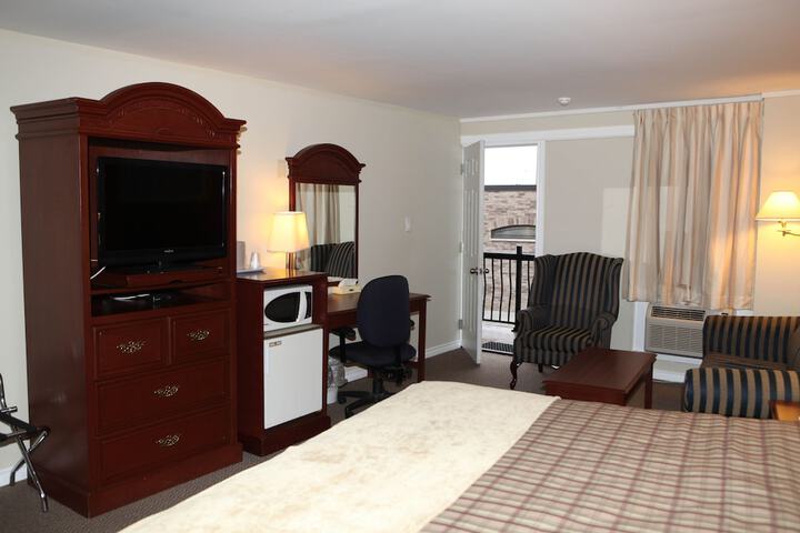 Room 30 of 37