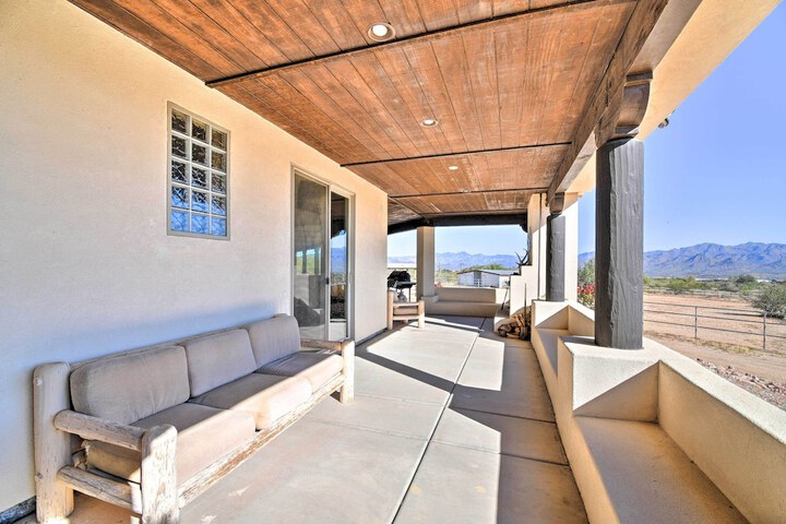 Rio Verde Desert Escape w / Patio & Mountain Views!