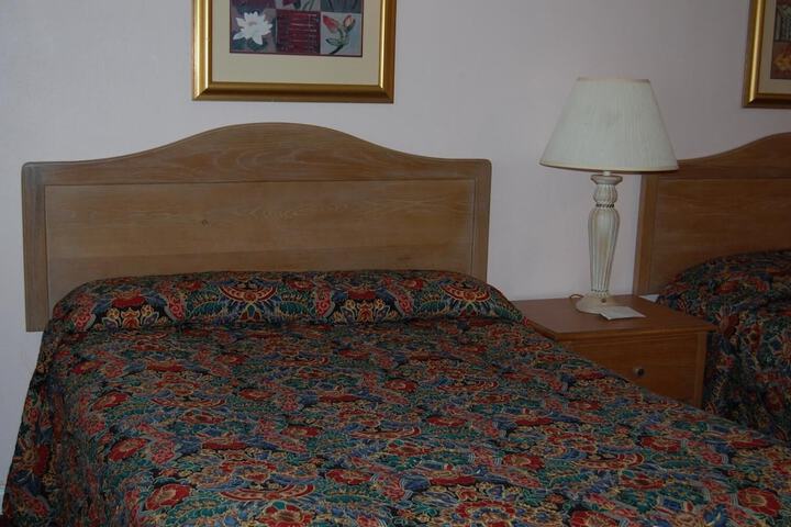 Room 11 of 29