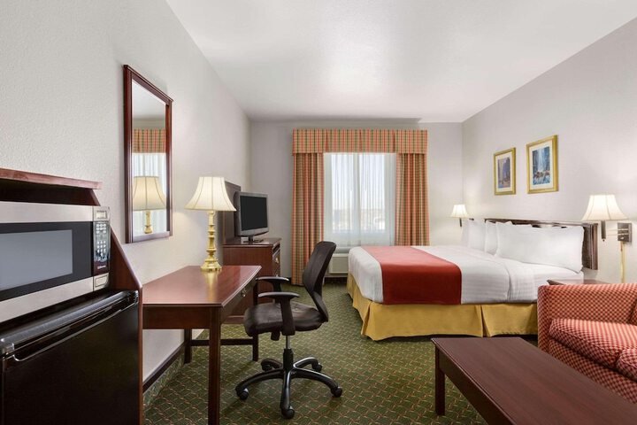 Room 20 of 34