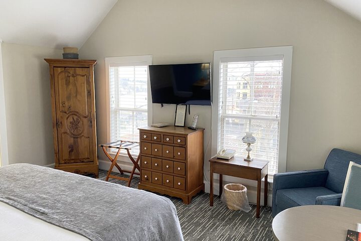 Room 92 of 103