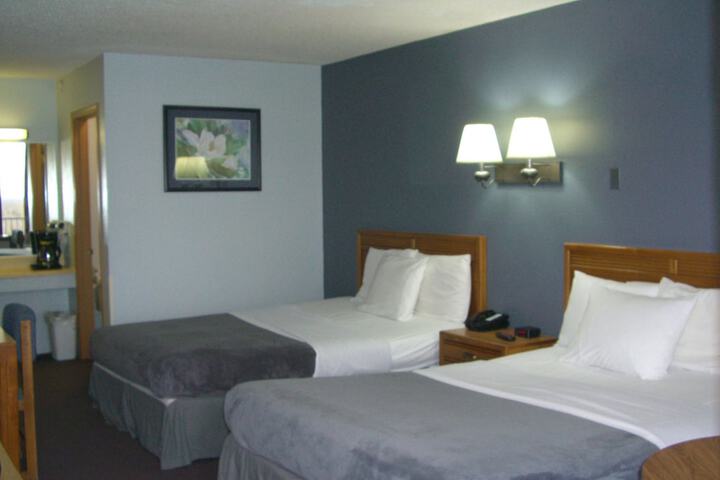 Room 13 of 39