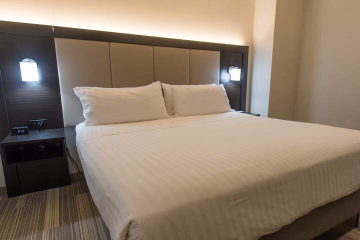 Room 54 of 84