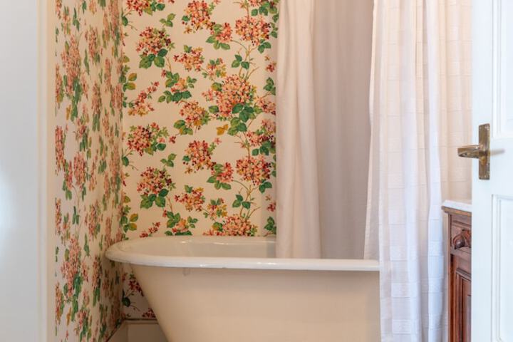 Room 95 of 111