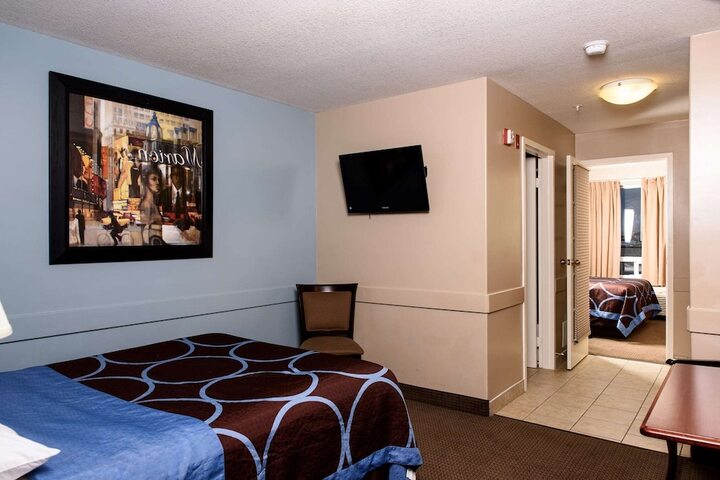 Room 30 of 58