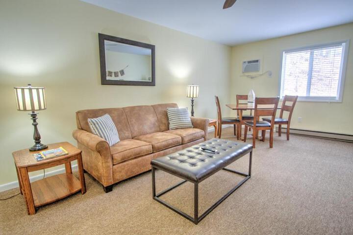 East Shore Lodging
