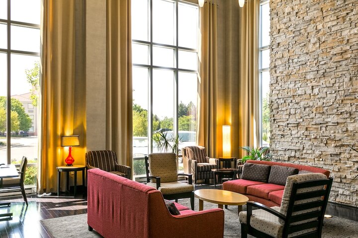 Hotel Interior 10 of 83