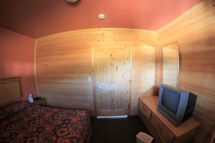 Room 18 of 21