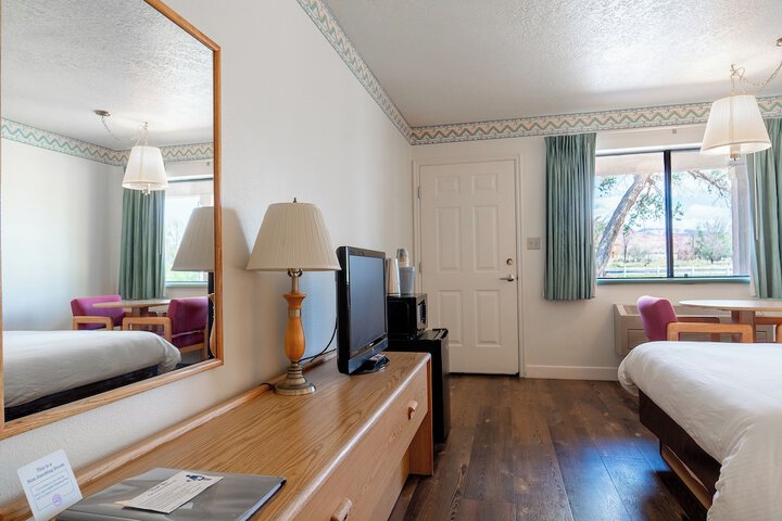 Room 11 of 20