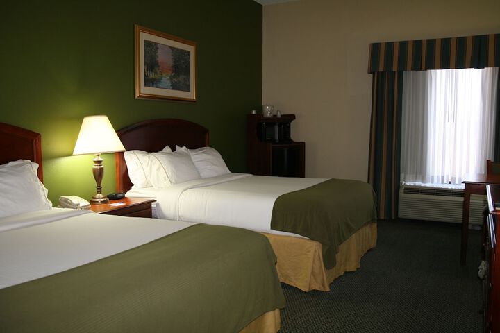Holiday Inn Express & Suites Grenada by IHG