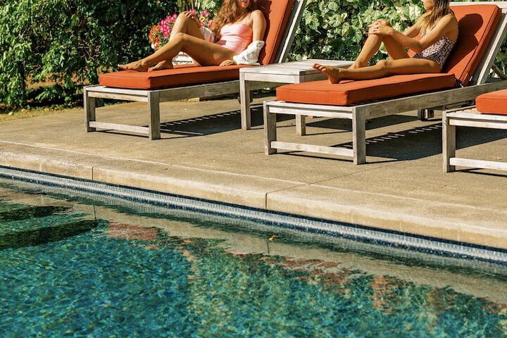 Pool 10 of 82