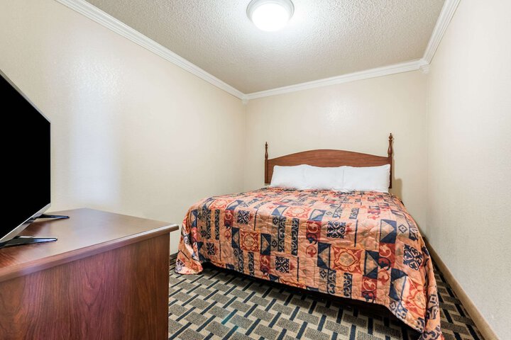 Knights Inn Greenville TX