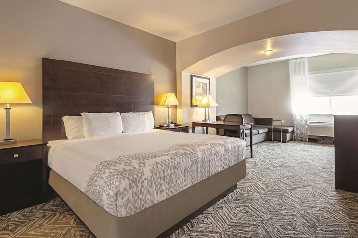 La Quinta Inn & Suites by Wyndham McKinney
