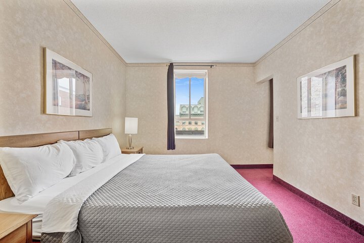 Room 13 of 68