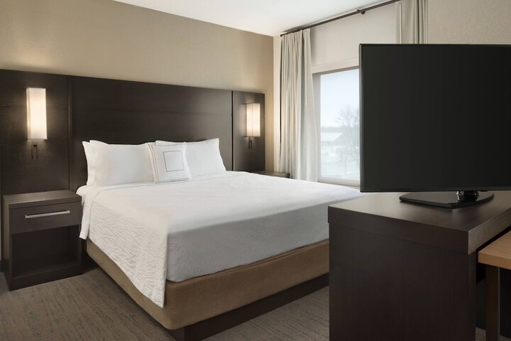 Room 15 of 26