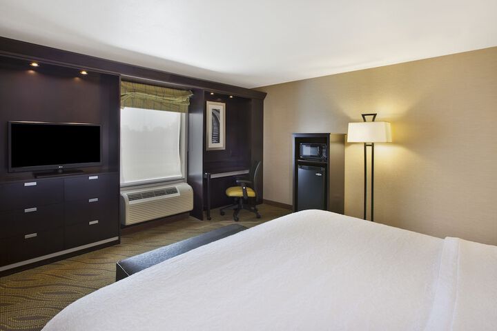 Hampton Inn & Suites Elyria