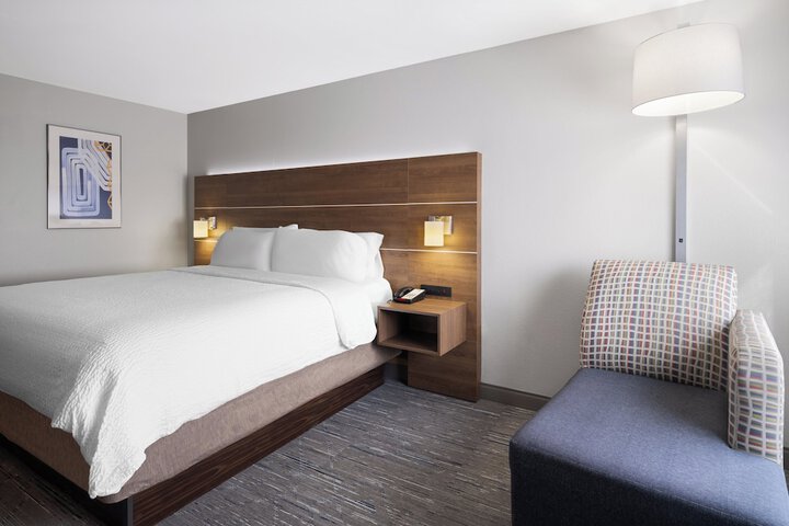 Holiday Inn Express Sheboygan-Kohler by IHG