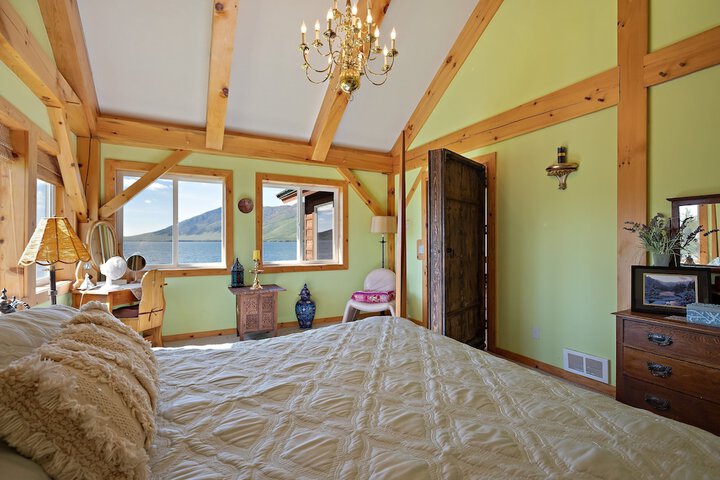 Room 30 of 51