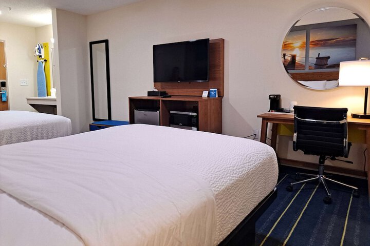 Room 30 of 49