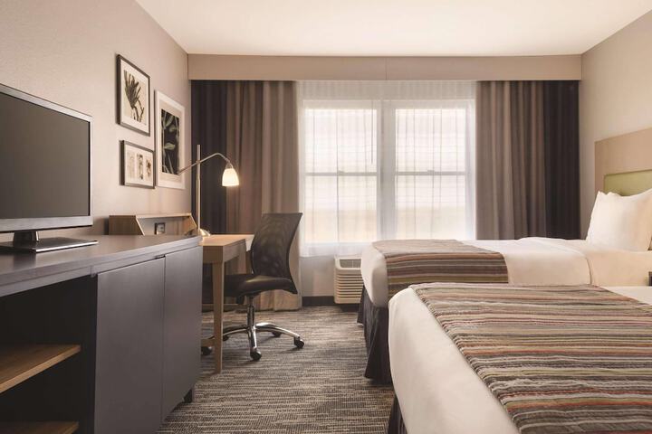 Country Inn & Suites by Radisson Galena, IL