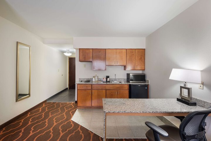 Room 26 of 36