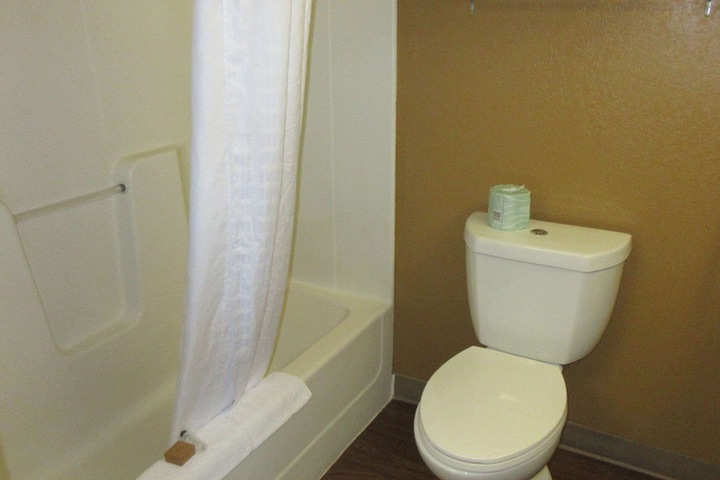 Room 48 of 54