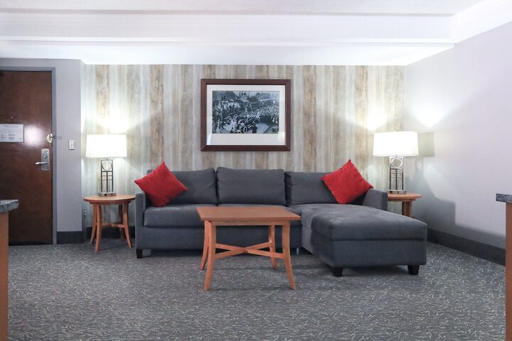 Room 9 of 39
