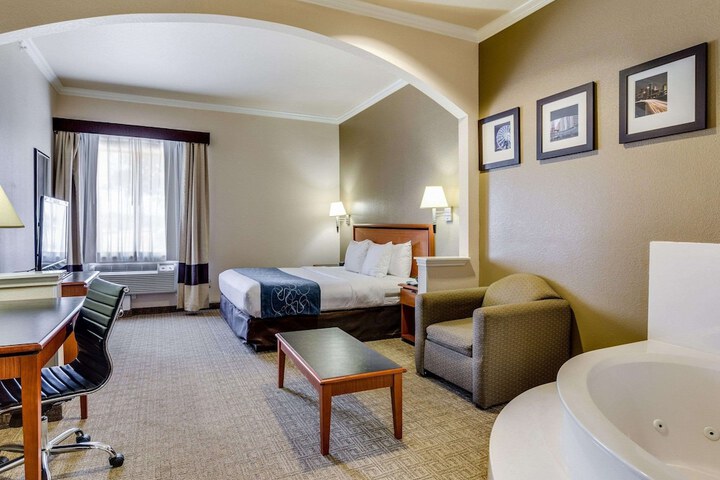 Comfort Suites Deer Park Pasadena