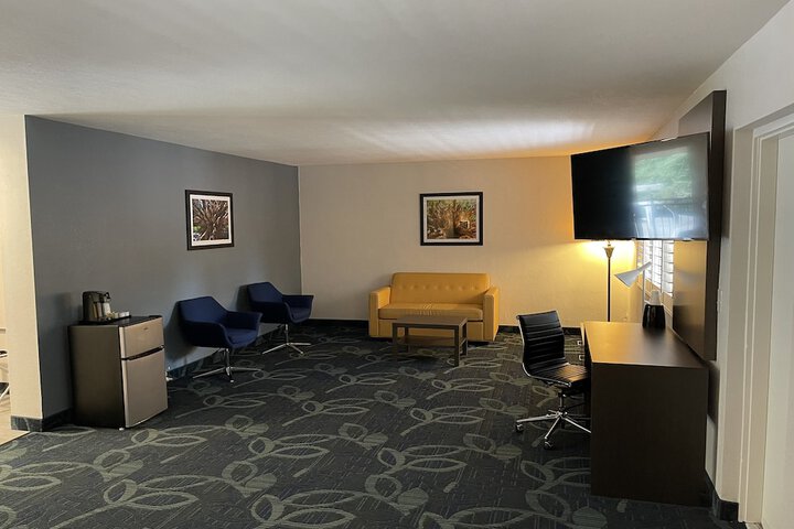 Room 49 of 99