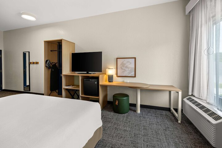 Room 30 of 53