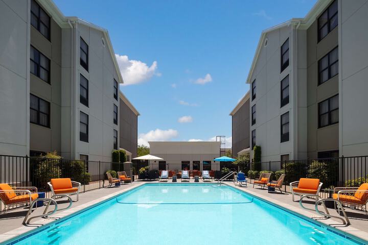 Hampton Inn & Suites El Paso-Airport