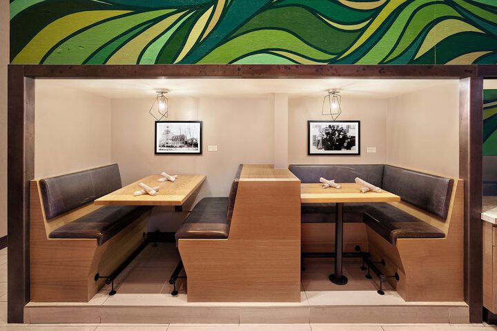 Dining 62 of 93