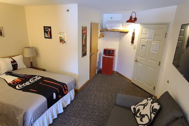 Room 10 of 40