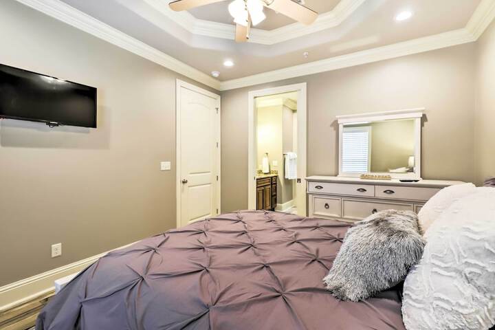 Diamondhead Condo - Marina Pool Access & Golfing!