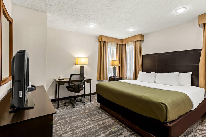 Quality Inn Traverse City