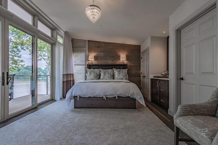 Room 16 of 43