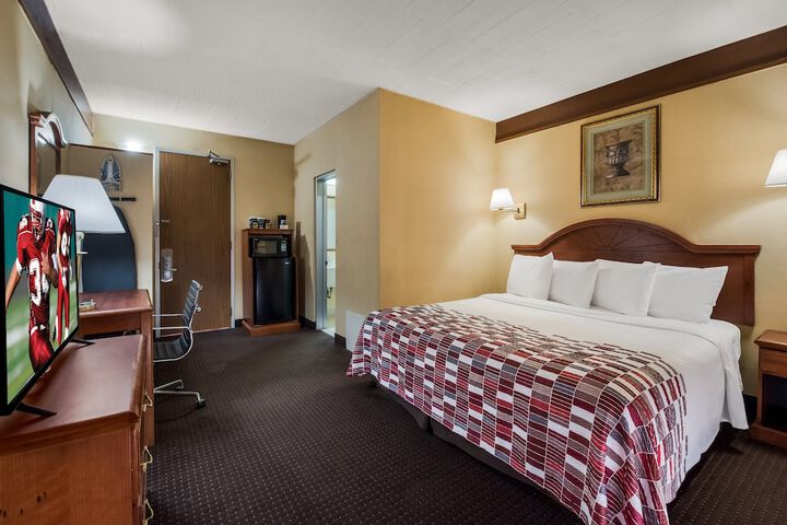 Room 32 of 51