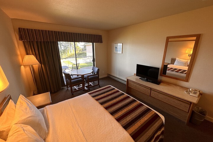 Room 136 of 181