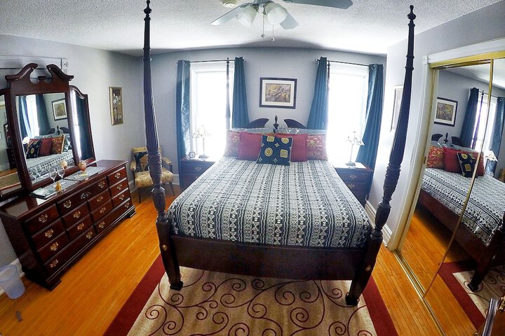 Room 22 of 82