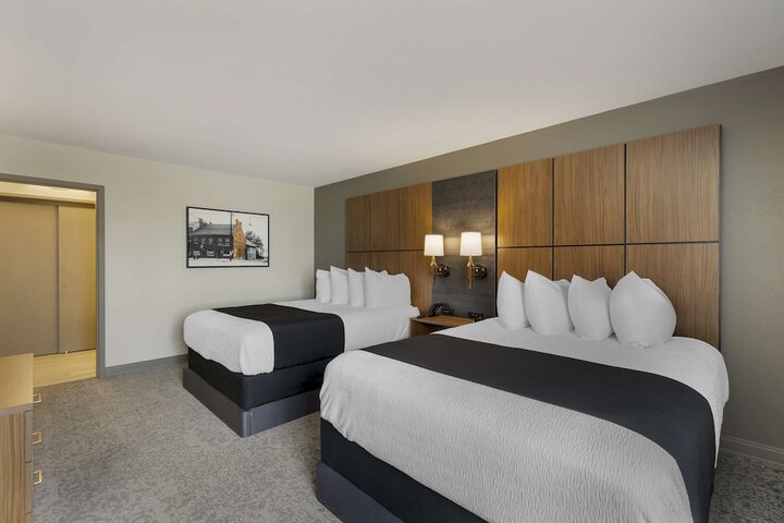 Best Western Plus The Charles Hotel